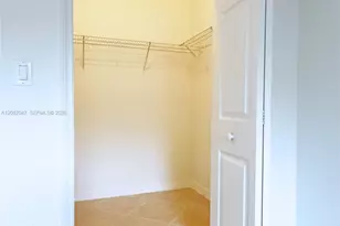 7085 Nova Dr, Davie, FL 33317 - Photo 15
