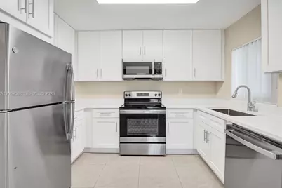920 SW 28th St 1-2, Fort Lauderdale, FL 33315 - Photo 1