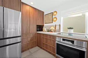 18146 NW 61st Pl, Hialeah, FL 33015 - Photo 11