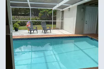 8830 SW 200th St, Cutler Bay, FL 33157 - Photo 9