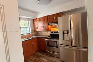 1959 SE 3rd St, Deerfield Beach, FL 33441 - Photo 5