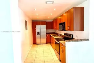 7501 E Treasure Dr, North Bay Village, FL 33141 - Photo 3