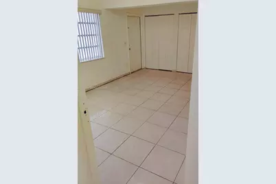 717 NE 10th Ave #1-2, Hallandale Beach, FL 33009 - Photo 15