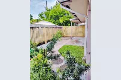 717 NE 10th Ave #1-2, Hallandale Beach, FL 33009 - Photo 25
