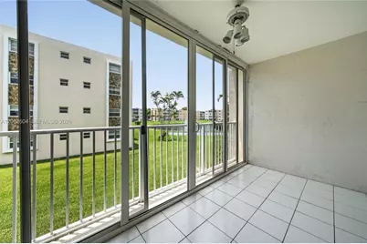206 SE 10th St #203, Dania Beach, FL 33004 - Photo 11