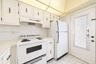 206 SE 10th St, Dania Beach, FL 33004 - Photo 17