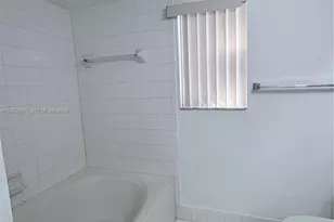 11177 SW 8th St, Pembroke Pines, FL 33025 - Photo 13