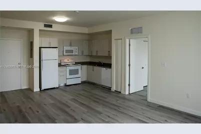 26720 Old Dixie Hwy #303, Homestead, FL 33032 - Photo 7