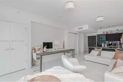 1080 Brickell Ave #3405, Miami, FL 33131 - Photo 13