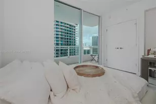 1080 Brickell Ave, Miami, FL 33131 - Photo 11