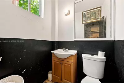 610 NE 124th St, North Miami, FL 33161 - Photo 49