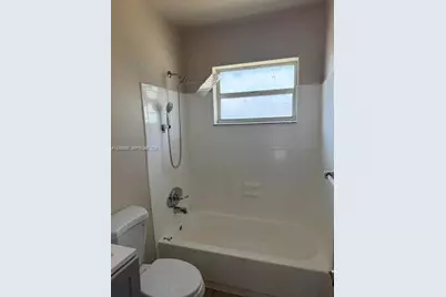 429 NW 14th Ave #1, Fort Lauderdale, FL 33311 - Photo 3