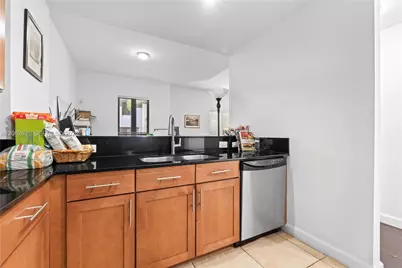 8395 SW 73rd Ave #115, Miami, FL 33143 - Photo 9