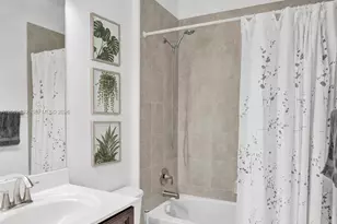 9000 Lakeview Pl, Parkland, FL 33076 - Photo 35