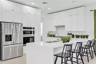 9000 Lakeview Pl, Parkland, FL 33076 - Photo 7