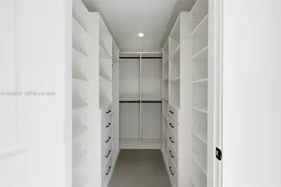 6421 SW 59th Ave, South Miami, FL 33143 - Photo 21