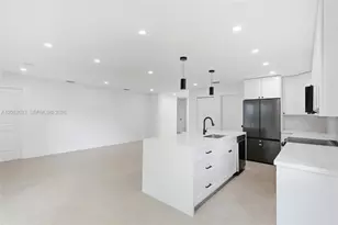 6421 SW 59th Ave, South Miami, FL 33143 - Photo 15