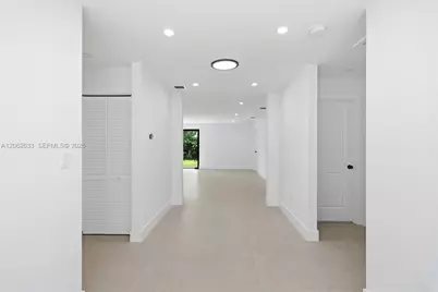 6421 SW 59th Ave, South Miami, FL 33143 - Photo 11