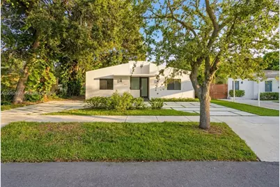 6421 SW 59th Ave, South Miami, FL 33143 - Photo 1
