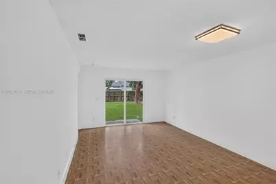 744 SW 9th St, Florida City, FL 33034 - Photo 11