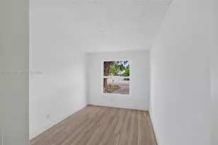 731 SW 10th St, Florida City, FL 33034 - Photo 23