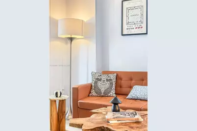 31 SE 6th St #1708, Miami, FL 33131 - Photo 21