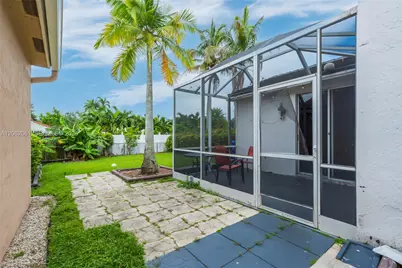 18451 NW 22nd St, Pembroke Pines, FL 33029 - Photo 35