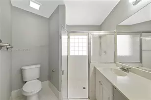 18946 NW 10th St, Pembroke Pines, FL 33029 - Photo 21