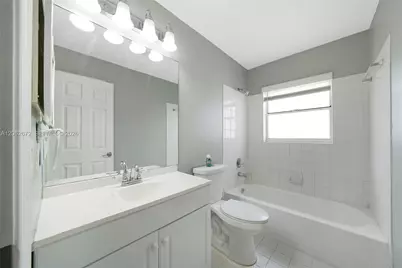 18946 NW 10th St, Pembroke Pines, FL 33029 - Photo 23