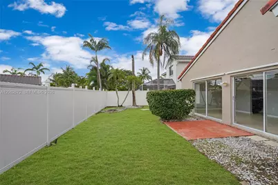 18946 NW 10th St, Pembroke Pines, FL 33029 - Photo 33