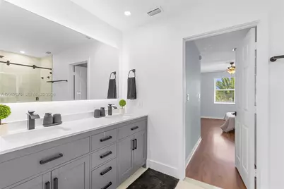 16745 NW 12th Ct, Pembroke Pines, FL 33028 - Photo 19