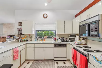 10501 SW 140th St, Miami, FL 33176 - Photo 47