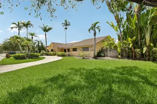 10501 SW 140th St, Miami, FL 33176 - Photo 1