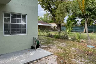 35 NE 13th St, Fort Lauderdale, FL 33304 - Photo 19
