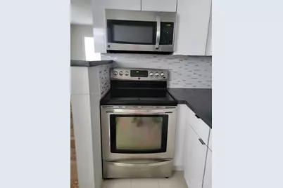 35 NE 13th St #1, Fort Lauderdale, FL 33304 - Photo 7