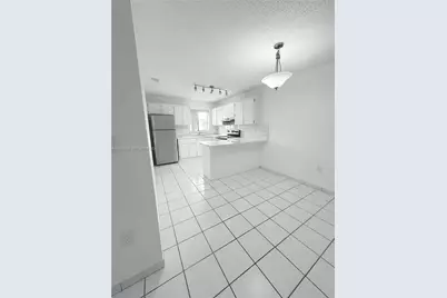 6278 W 22nd Ct #20, Hialeah, FL 33016 - Photo 5