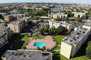 9240 Fontainebleau Blvd, Miami, FL 33172 - Photo 21