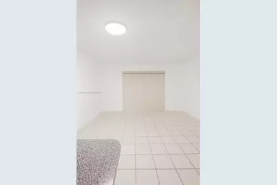 8170 NW 10th St #2, Miami, FL 33126 - Photo 3