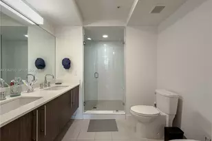 7825 NW 107th Ave, Doral, FL 33178 - Photo 25