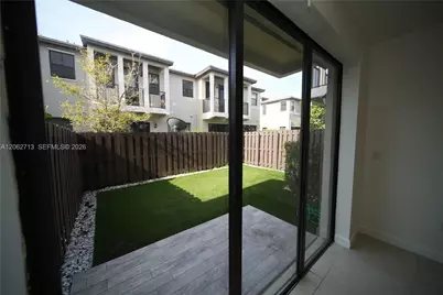 10440 NW 61st Ln, Doral, FL 33178 - Photo 5