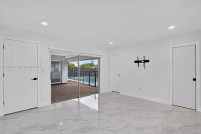 9531 NW 20th Pl, Sunrise, FL 33322 - Photo 11