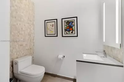 68 SE 6th St #2101, Miami, FL 33131 - Photo 19