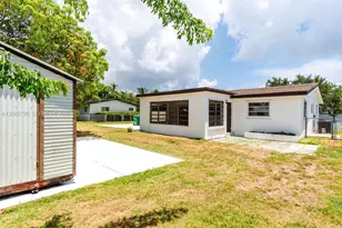 19390 Whispering Pines Rd, Cutler Bay, FL 33157 - Photo 11
