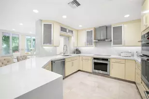 426 SE 5th St, Dania Beach, FL 33004 - Photo 11