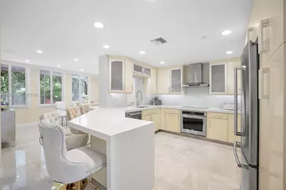 426 SE 5th St, Dania Beach, FL 33004 - Photo 9
