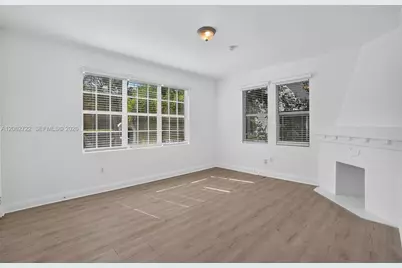 1027 Euclid Ave #2, Miami Beach, FL 33139 - Photo 9