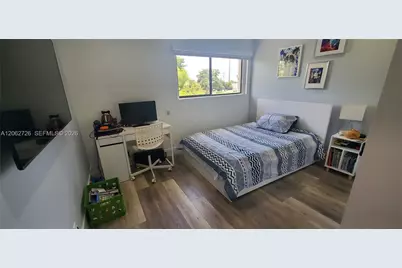 6005 NW 170th Ter, Hialeah, FL 33015 - Photo 15