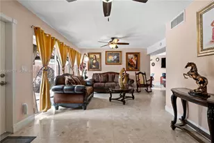 15680 SW 82nd Cir Ln, Miami, FL 33193 - Photo 9
