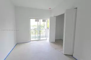 394 NE 174th St, North Miami Beach, FL 33162 - Photo 7