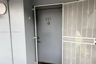 310 Fontainebleau Blvd, Miami, FL 33172 - Photo 3